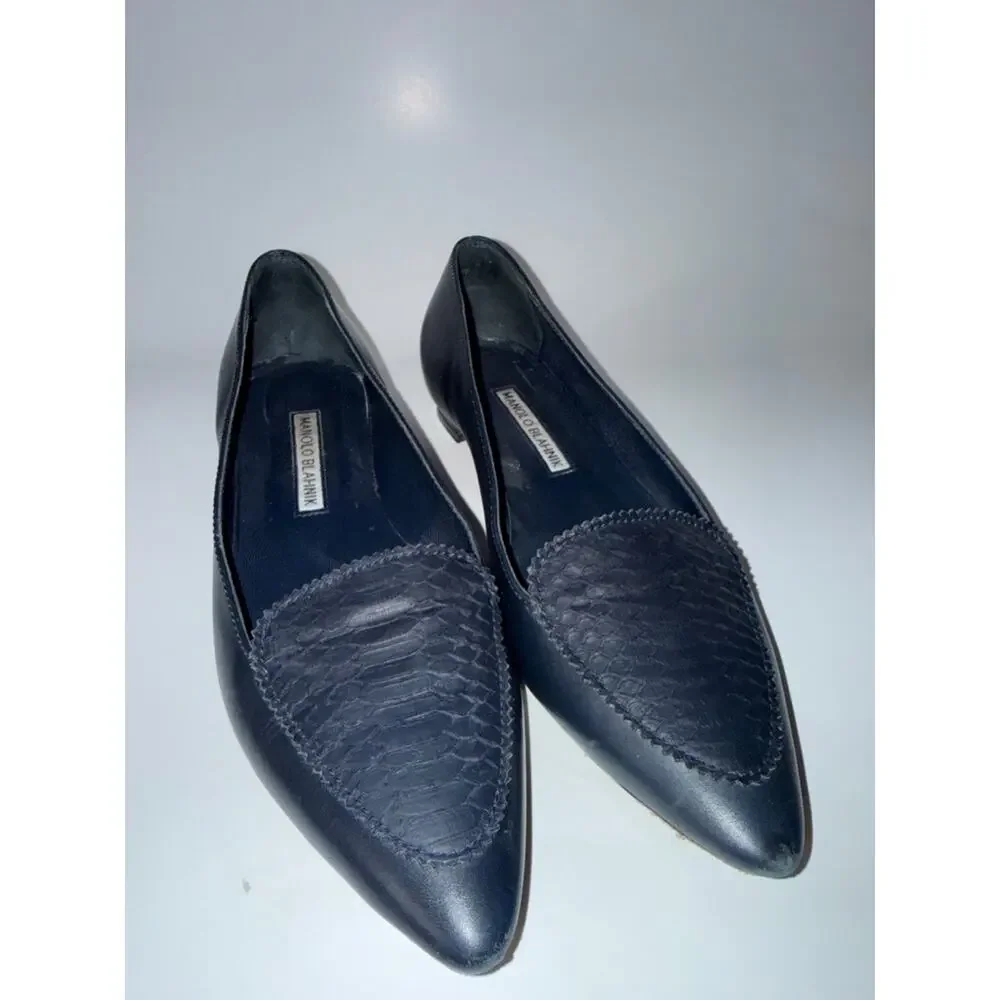 Manolo Blahnik Agos Navy Suede & Snake Leather Flat size 37